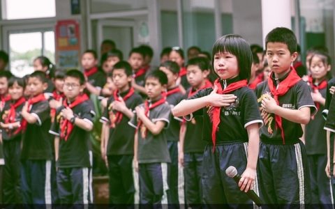 小学生爱国童谣大全_童谣